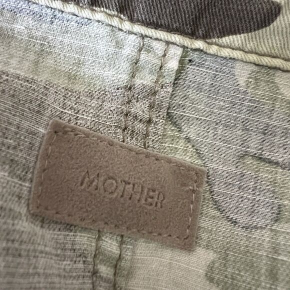 Mother Shirt Womens XS Green Linen Lyocell Camouflage Loose Veteran Button Up - Picture 3 of 11
